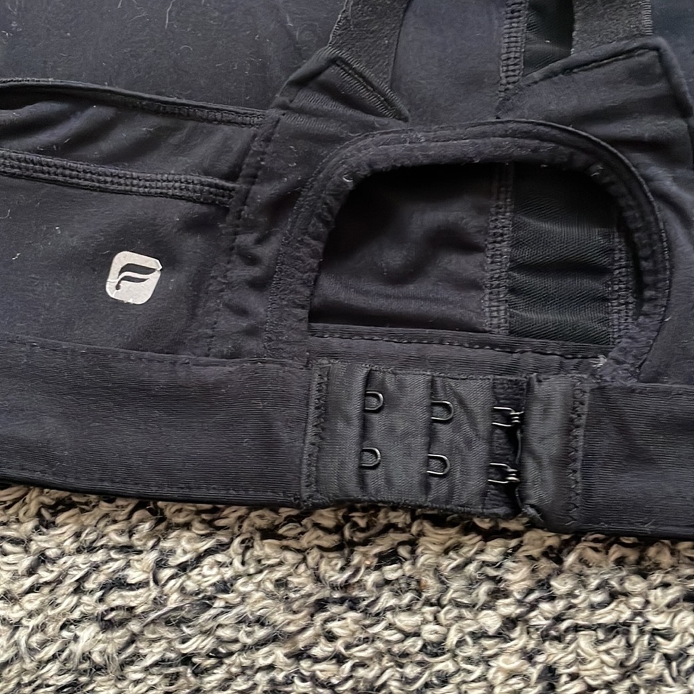 FABLETICS Sports Bra Black Hook and Eye Padded Adjustable Strap Size Sm / Med - Picture 3 of 3